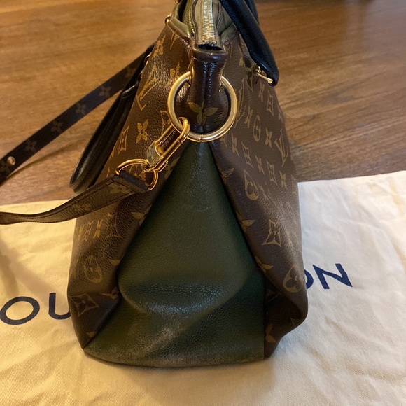 Authentic LOUIS VUITTON Monogram Pallas in rare hunter green - Picture 7 of 13